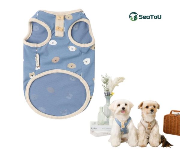 Knitted pet apparel with breathable fabric